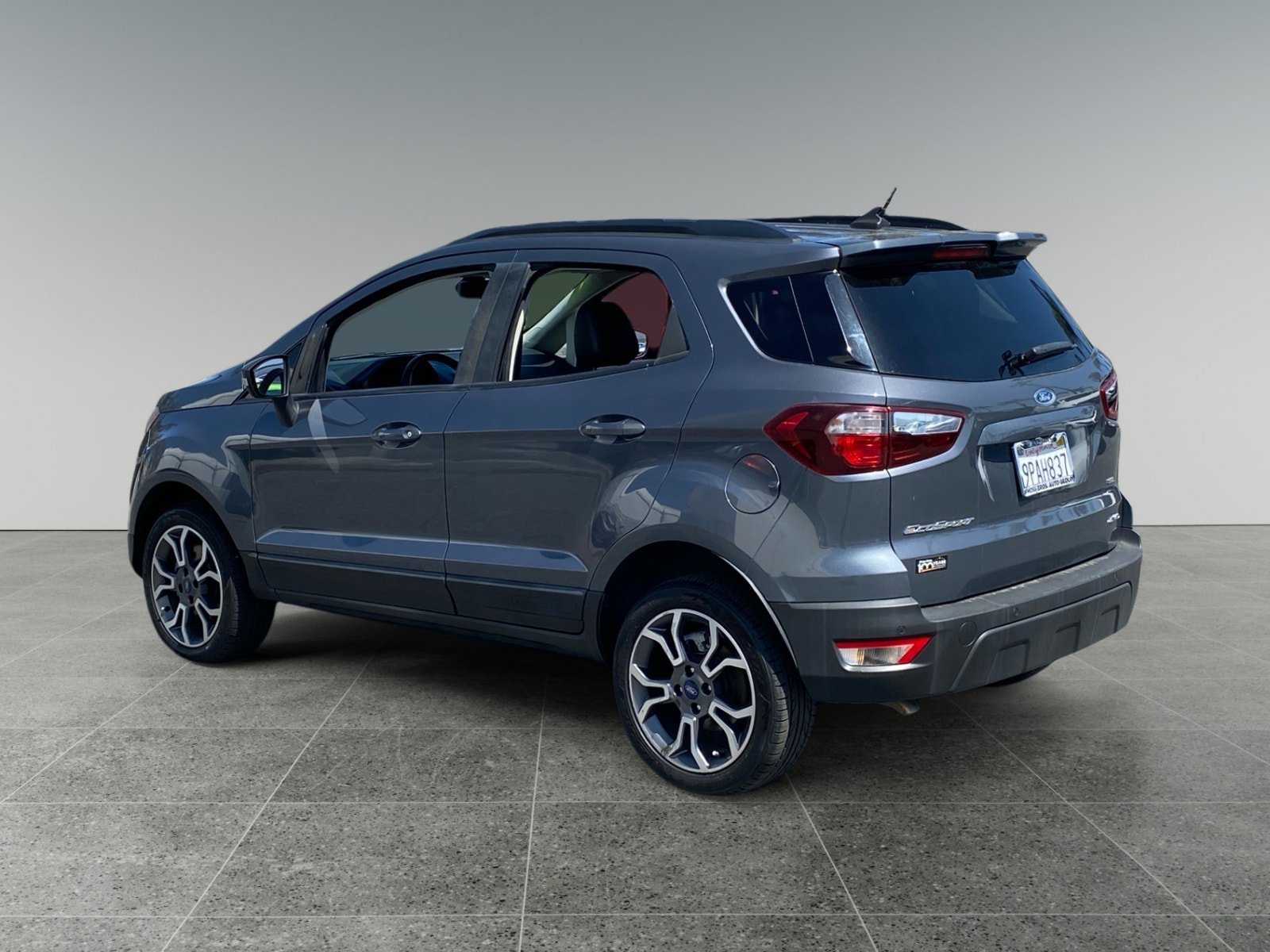 Used 2020 Ford EcoSport SES image 3