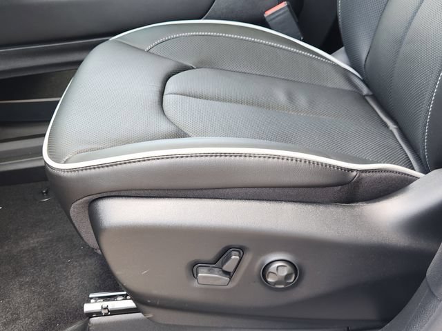 New 2027 Chrysler Pacifica Limited FWD image 20
