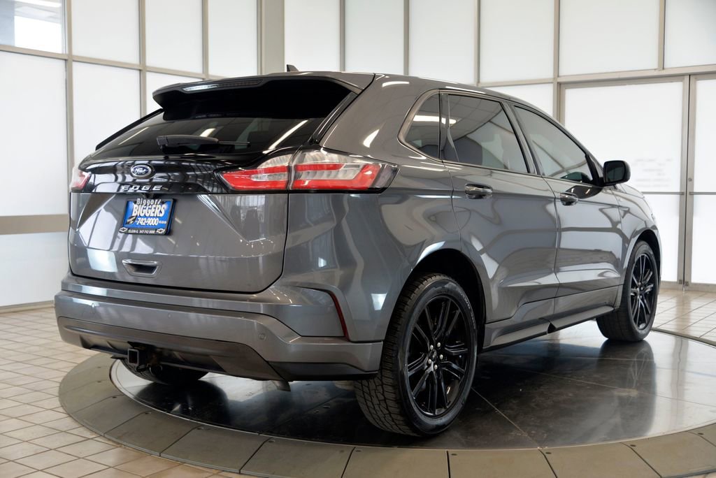 Used 2022 Ford Edge ST-Line w/ Class II Trailer Tow Package AWD/4WD image 8