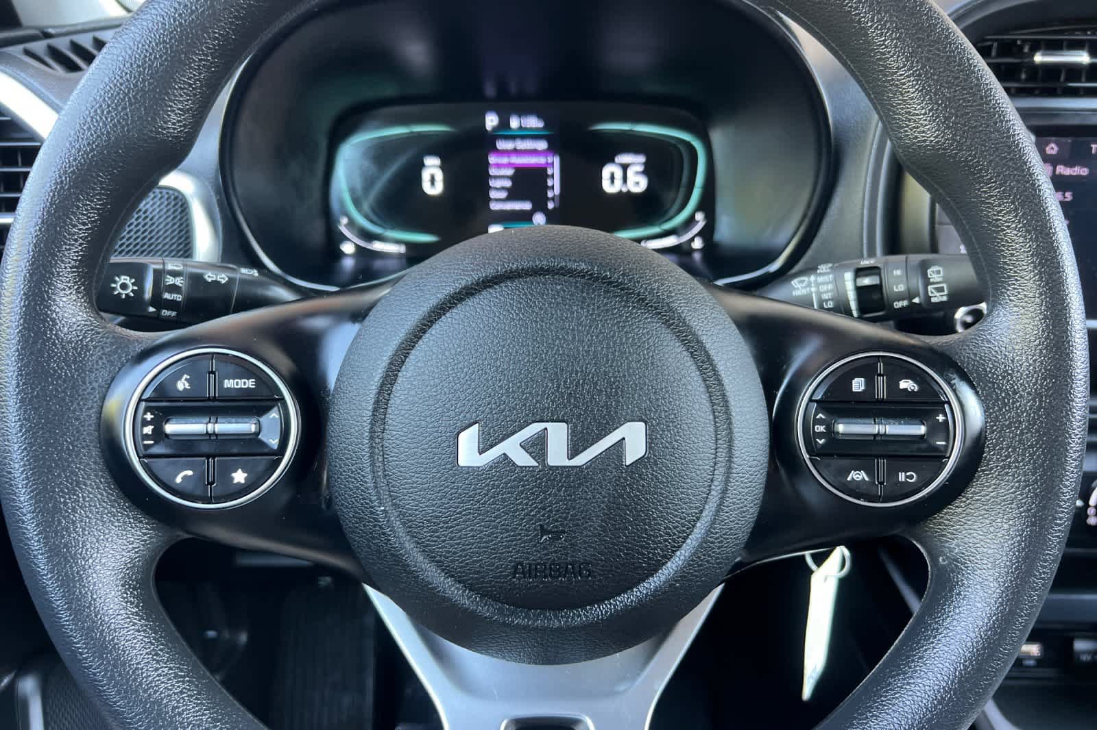 Used 2024 Kia Soul LX w/ Option Group 015 FWD image 23