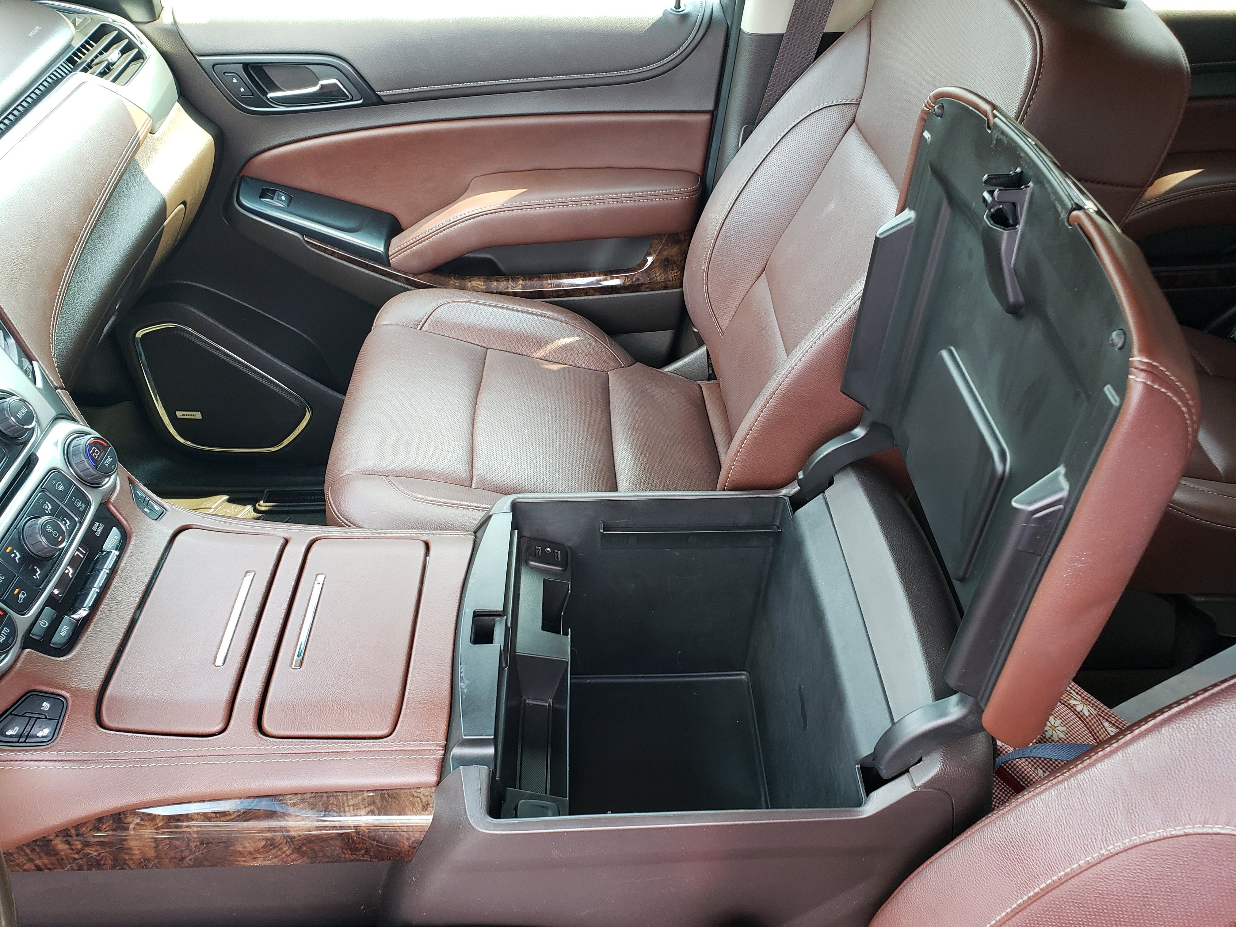 Used 2018 Chevrolet Tahoe Premier RWD image 23
