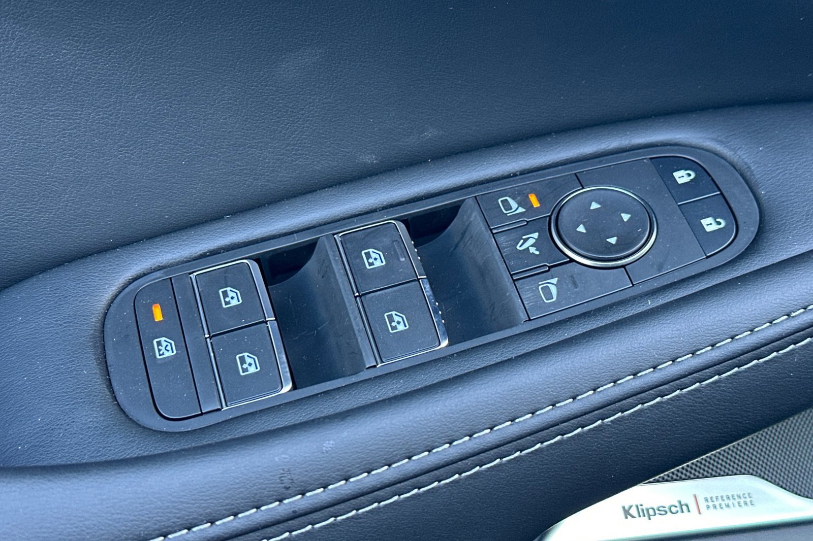 New 2026 INFINITI QX60 Autograph w/ Dark Cargo Package image 11