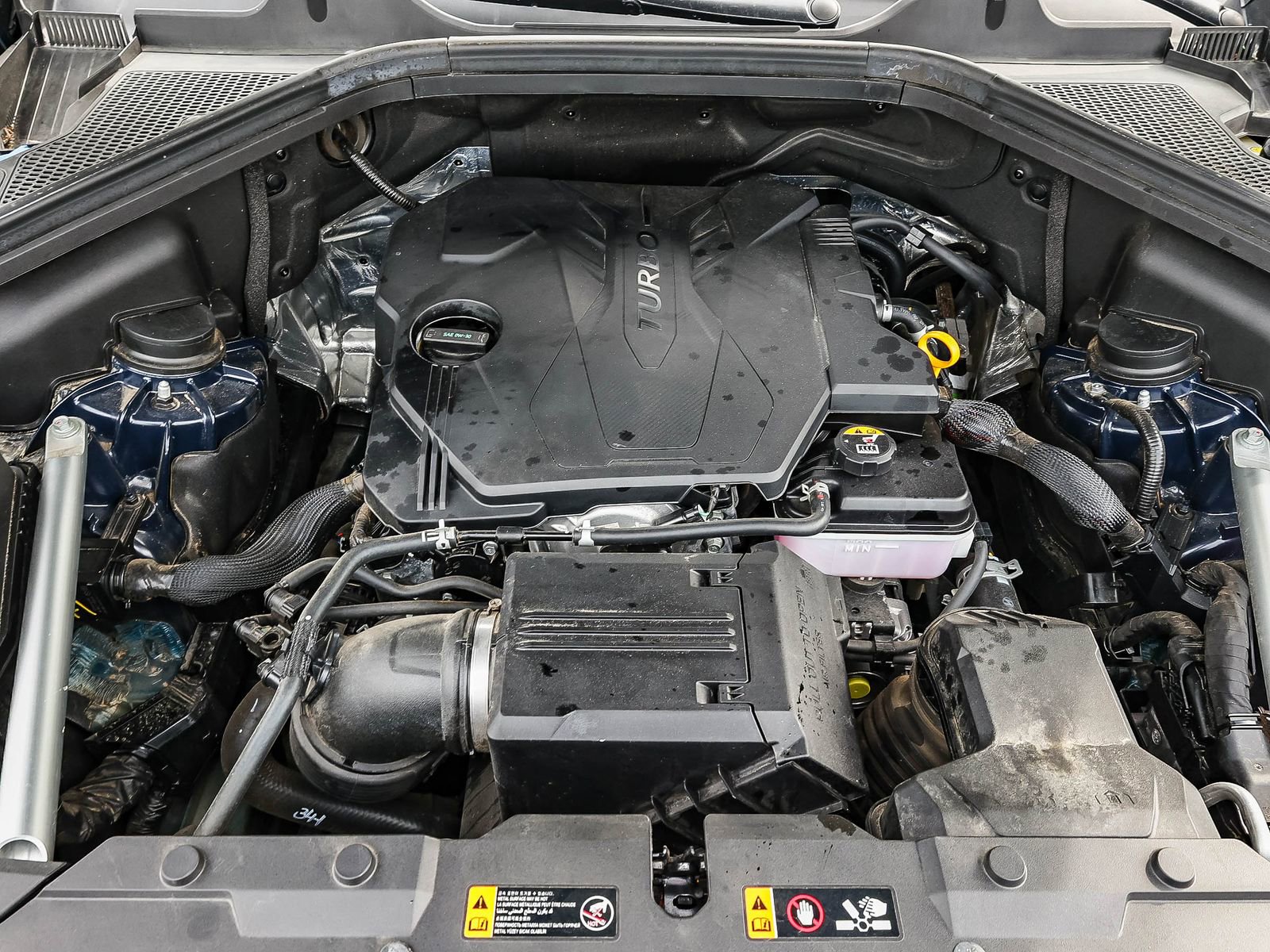 Used 2025 Genesis GV80 2.5T Standard image 12