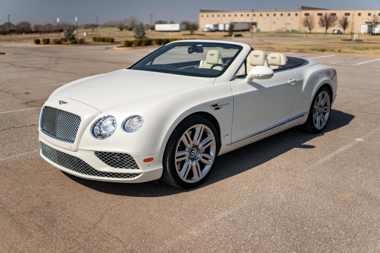 Used 2017 Bentley Continental GT image 53