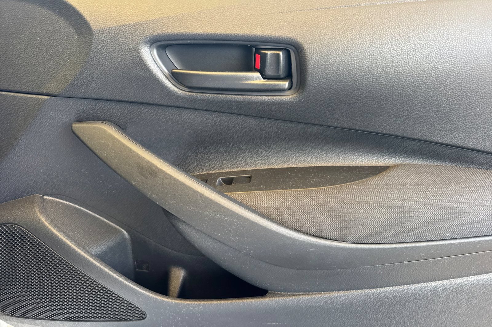 Certified 2025 Toyota Corolla LE FWD image 21