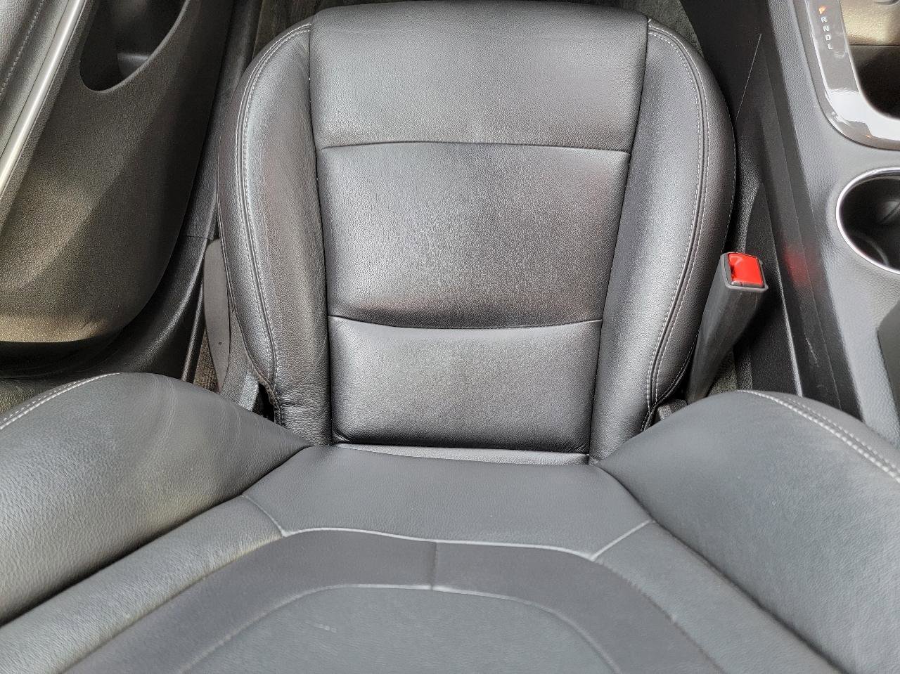 Used 2015 Chevrolet Volt Premium w/ Premium Trim Package FWD image 22