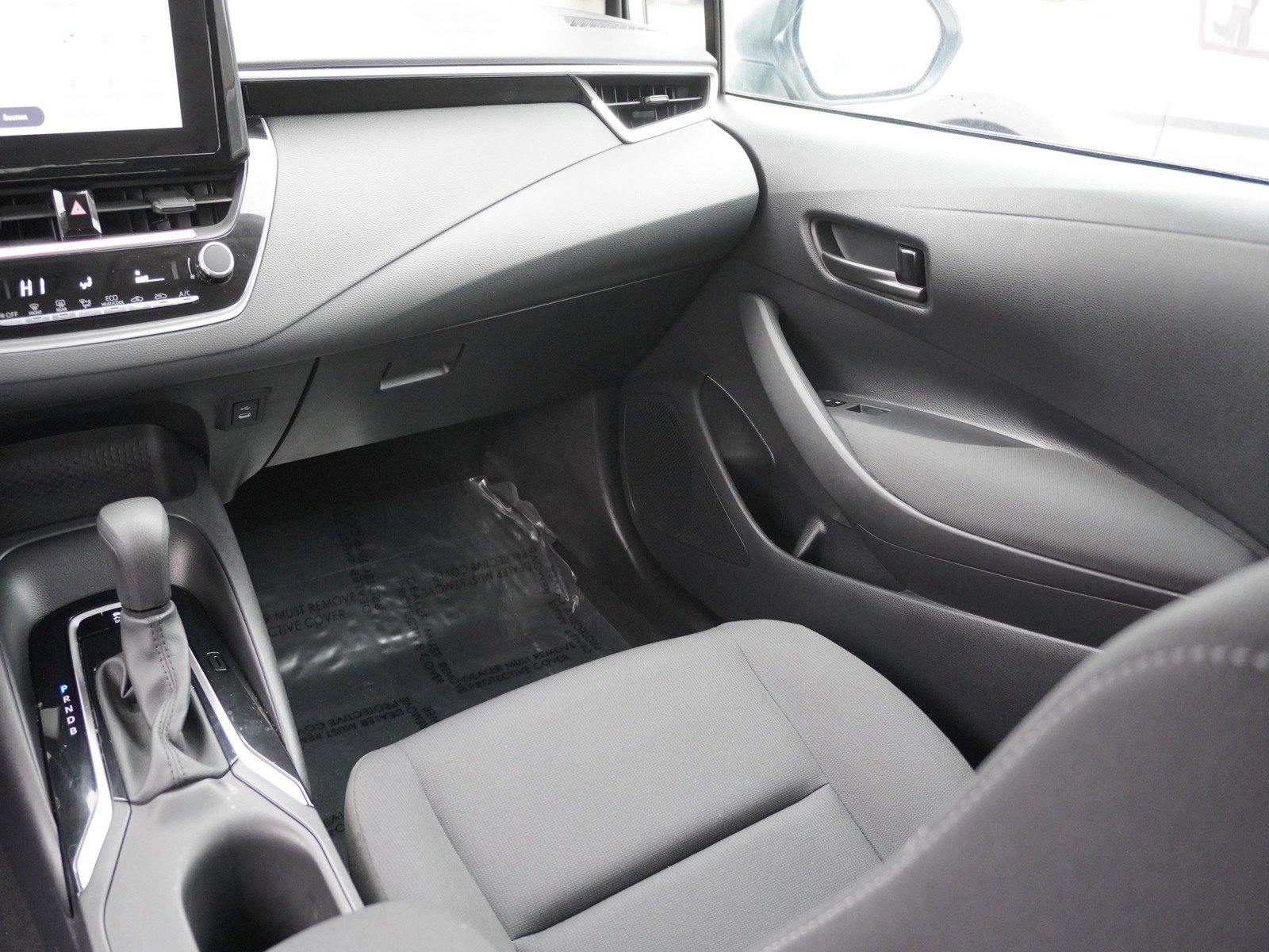 Used 2024 Toyota Corolla LE image 13