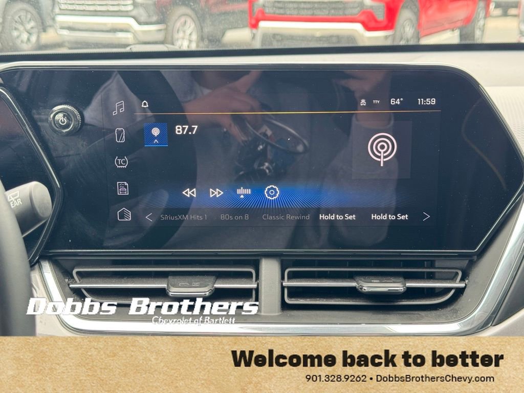 Used 2025 Chevrolet Trax ACTIV w/ Sunroof Package image 24