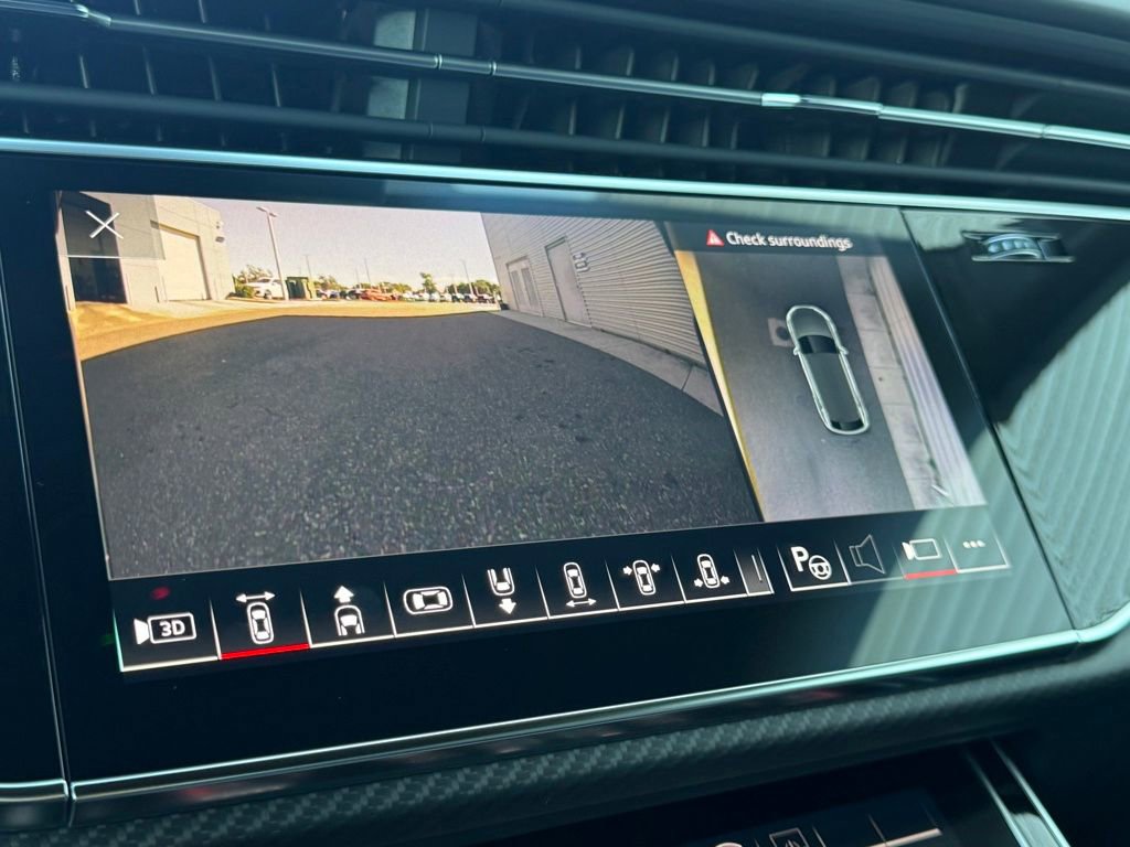 Used 2024 Audi RS Q8 w/ Black Optic Package image 32