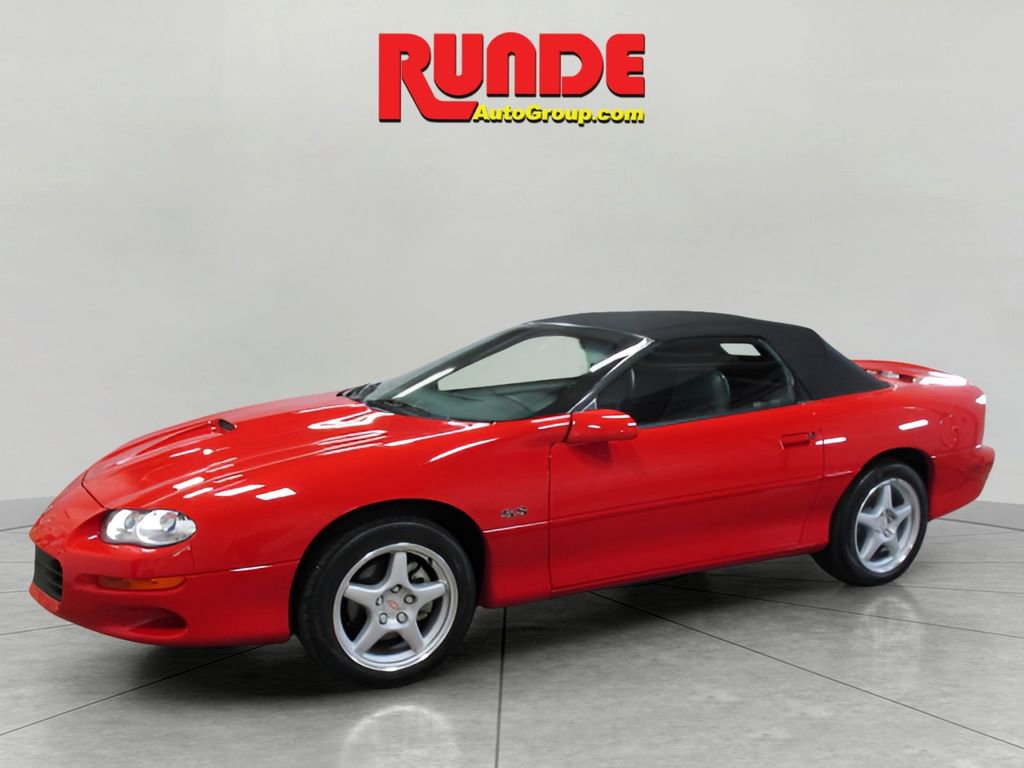 Used 1998 Chevrolet Camaro Z28 w/ SS Performance/Appearance Pkg RWD image 1
