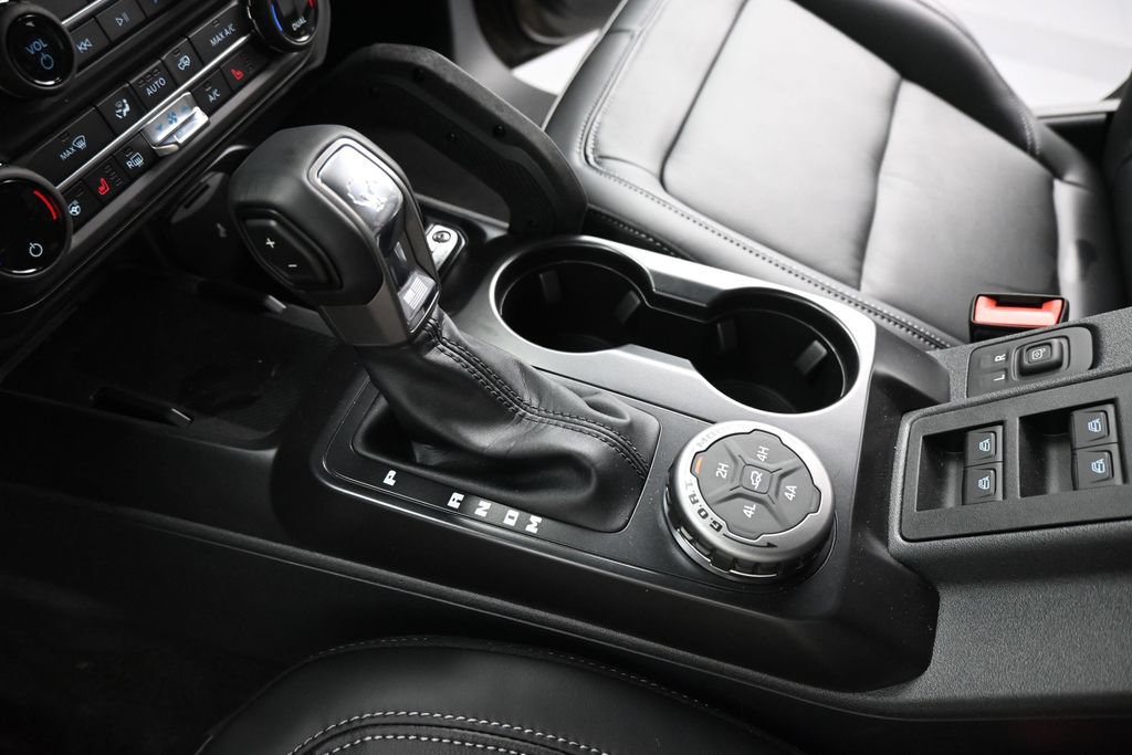 New 2026 Ford Bronco Outer Banks w/ Sasquatch Package AWD/4WD image 17