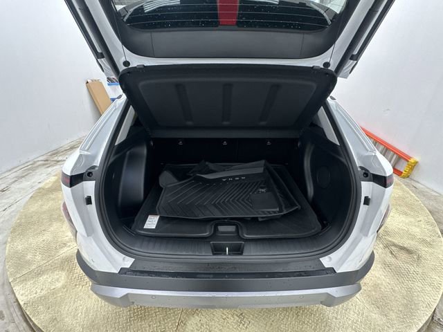 Used 2025 Hyundai Kona Limited image 22