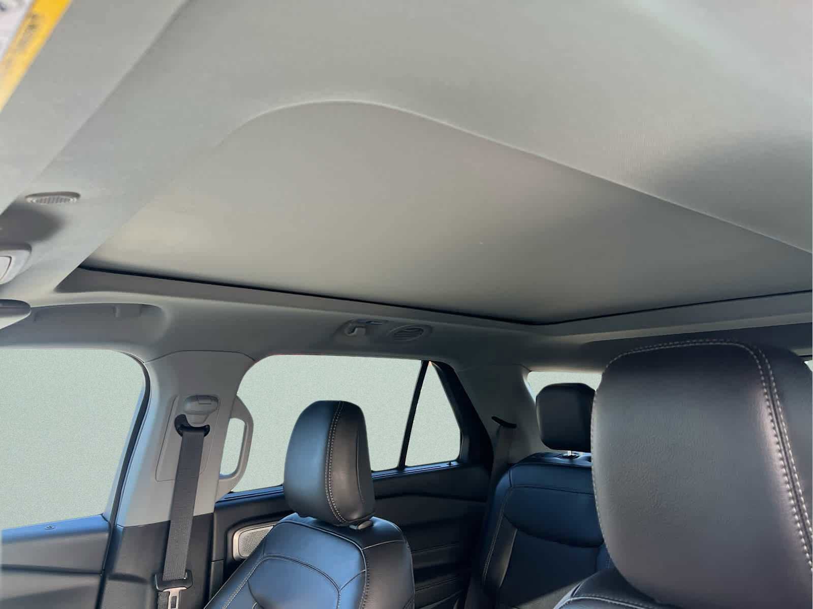 Used 2023 Ford Explorer Limited w/ Limited Technology Package image 26