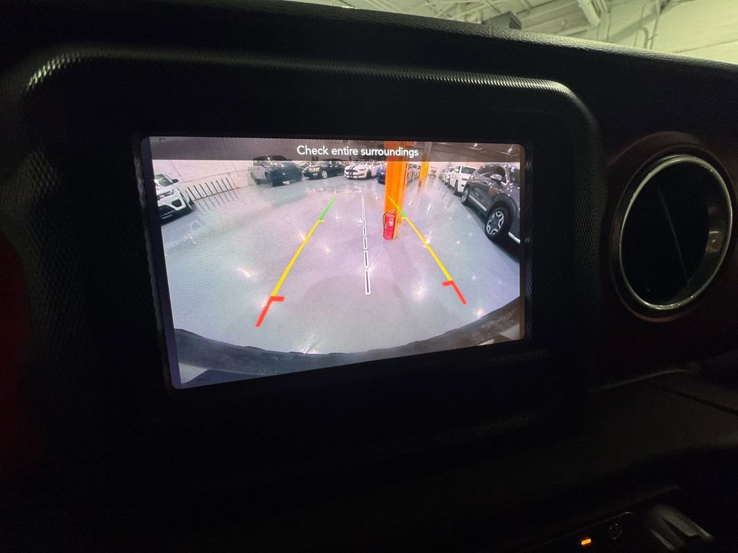 Used 2018 Jeep Wrangler Unlimited Rubicon w/ LED Lighting Group image 18