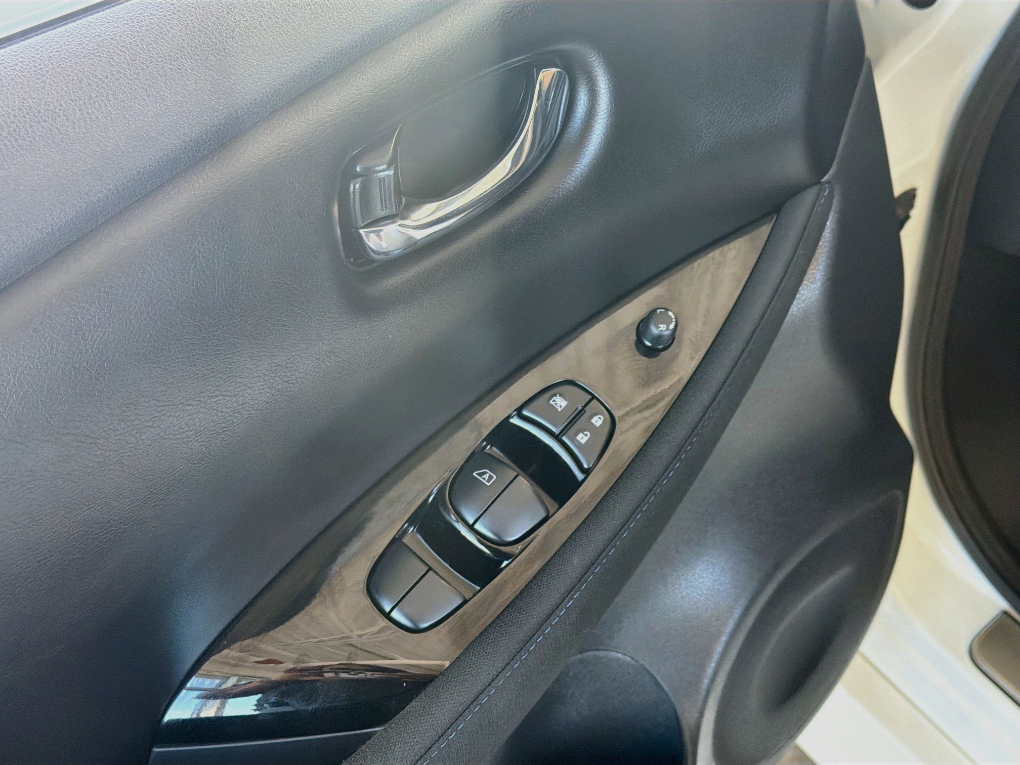 Used 2024 Nissan Leaf SV Plus FWD image 15