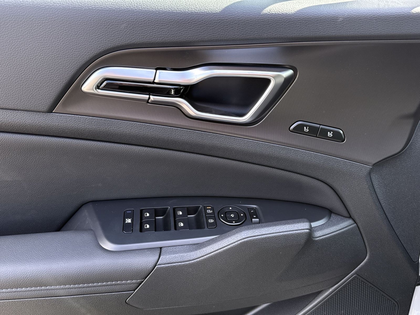 New 2026 Kia Sportage SX FWD image 29