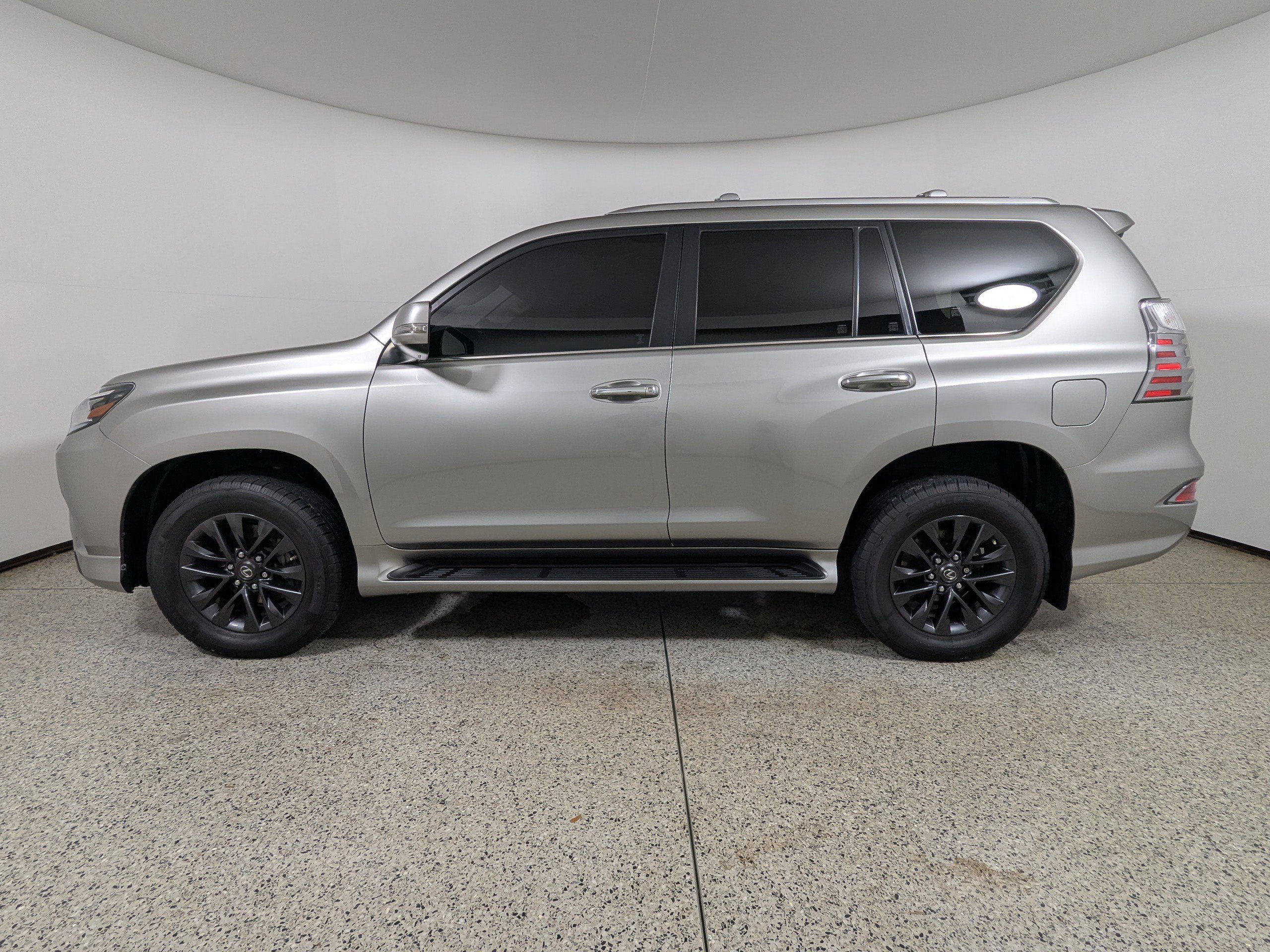 Used 2023 Lexus GX 460 Premium image 4