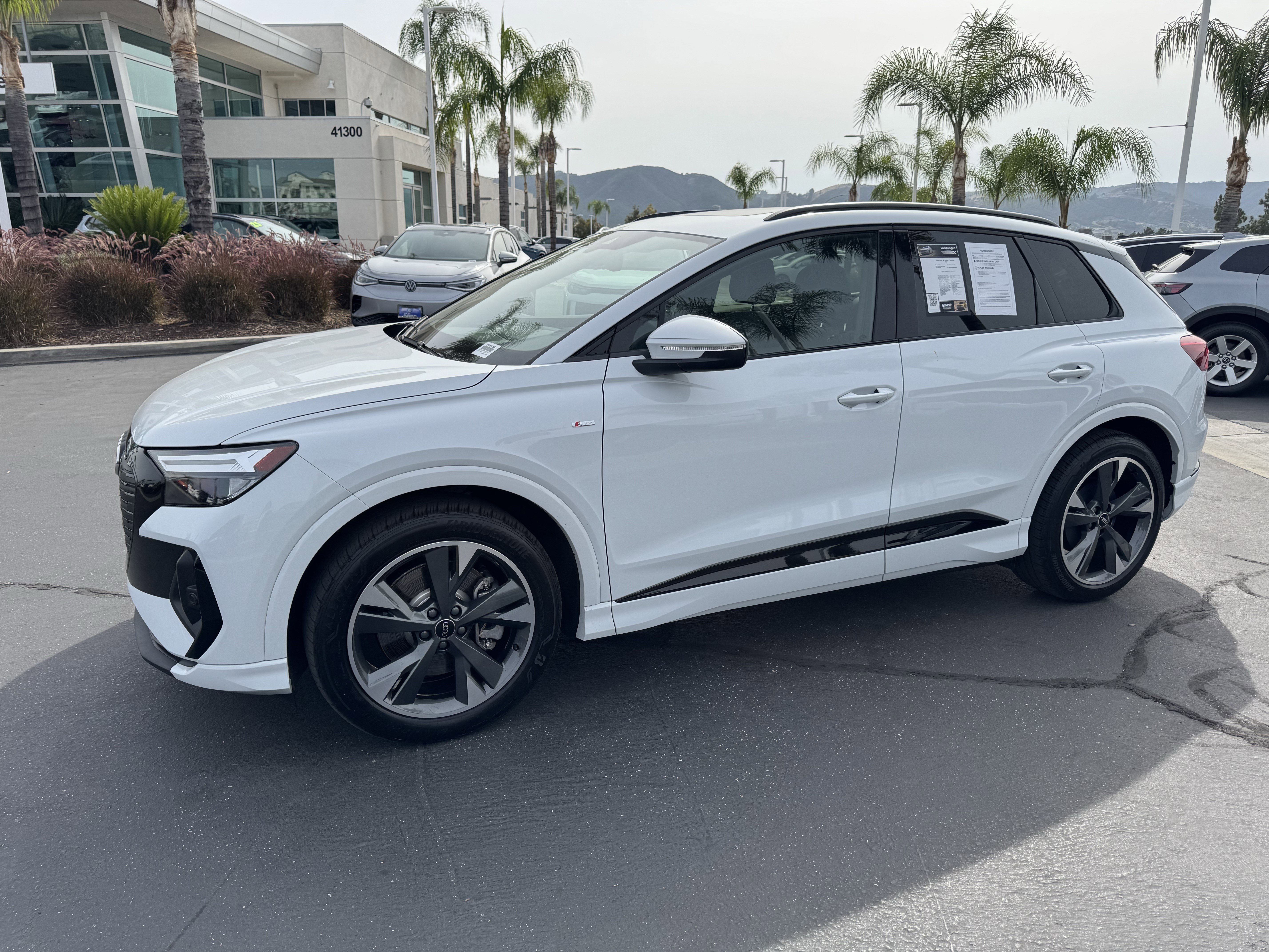 Used 2024 Audi Q4 e-tron Premium w/ Convenience Package image 7