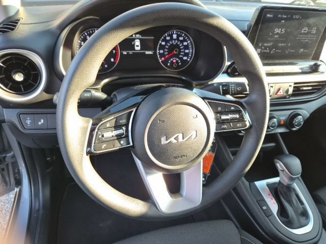 Used 2024 Kia Forte LXS w/ LXS Technology Package FWD image 16