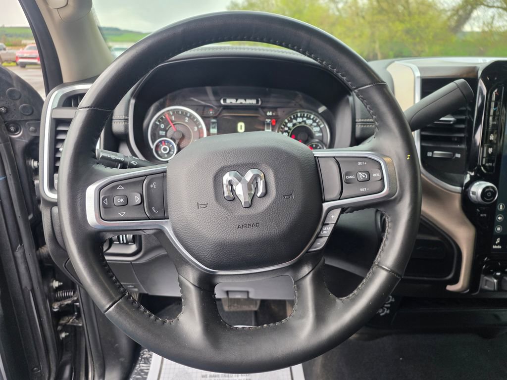 Used 2024 RAM 2500 Laramie AWD/4WD image 3