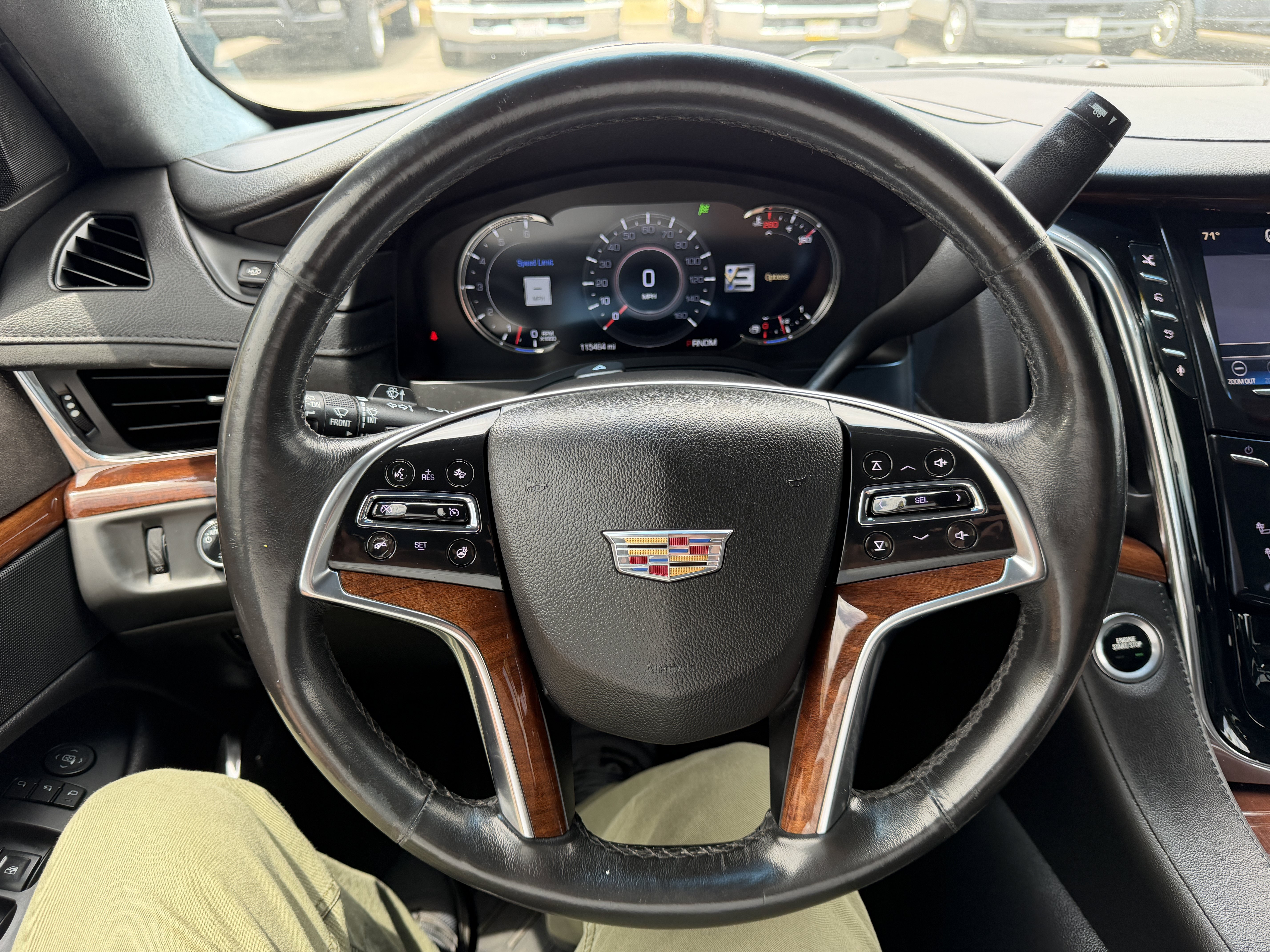Used 2016 Cadillac Escalade ESV Premium AWD/4WD image 33