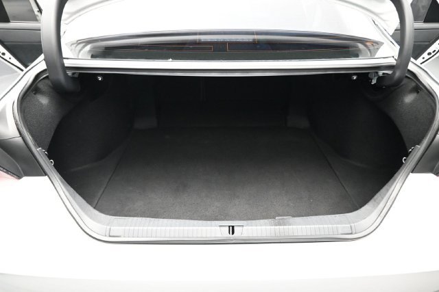 Used 2019 Toyota Avalon Touring FWD image 17