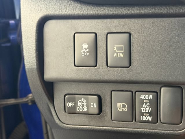 Used 2023 Toyota Tacoma TRD Off-Road w/ TRD Premium Off Road Package AWD/4WD image 24