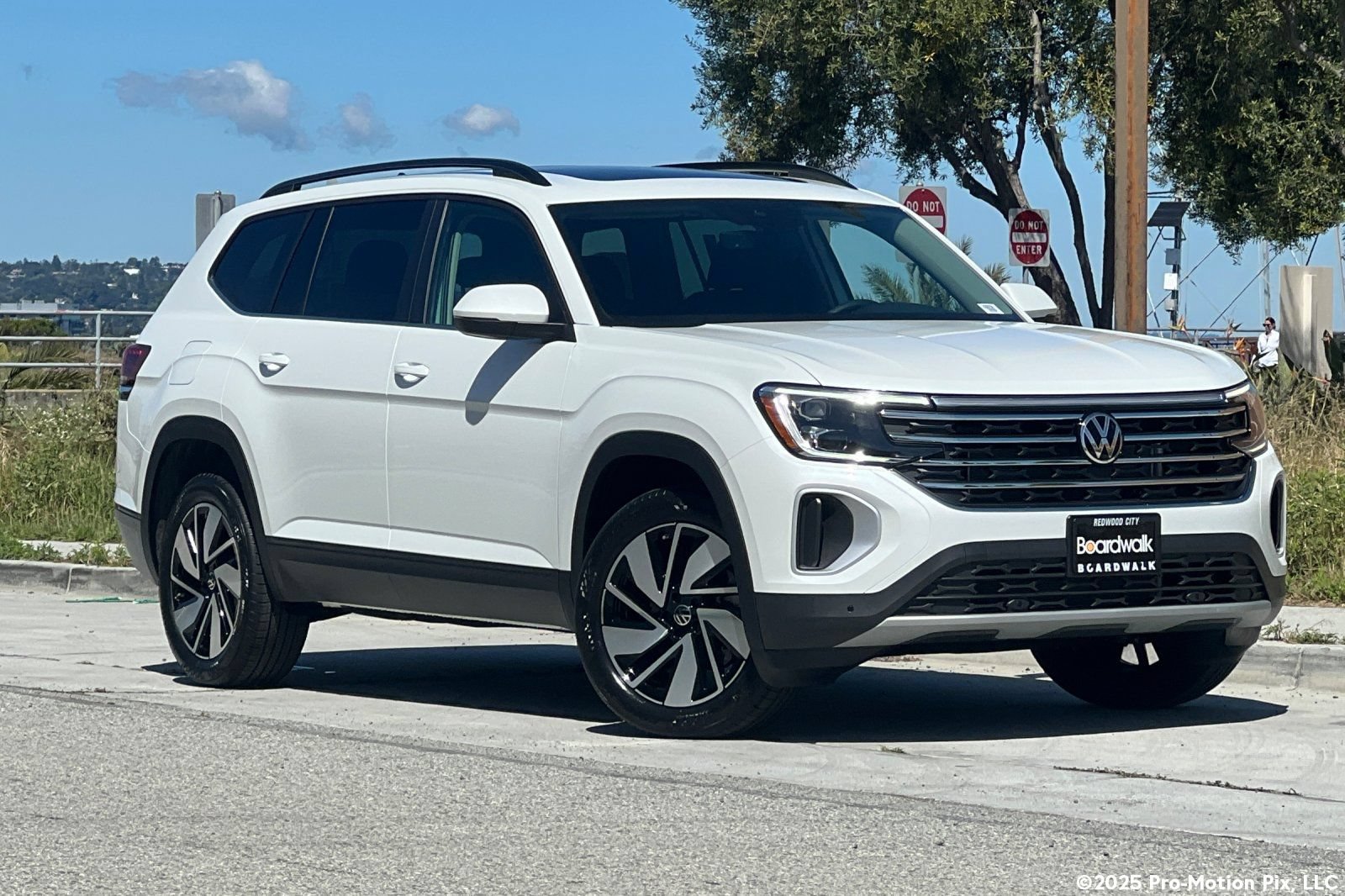 New 2026 Volkswagen Atlas SE AWD/4WD image 1