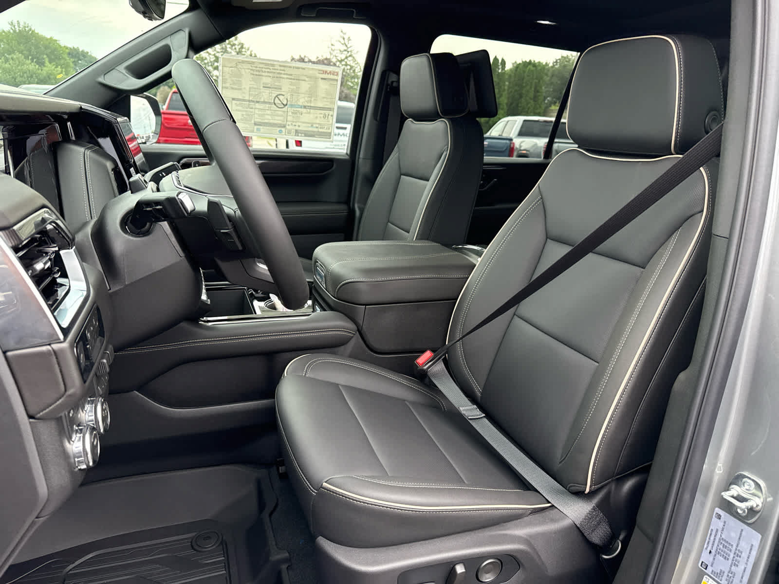 New 2026 GMC Yukon XL Elevation w/ Elevation Premium Package AWD/4WD image 11