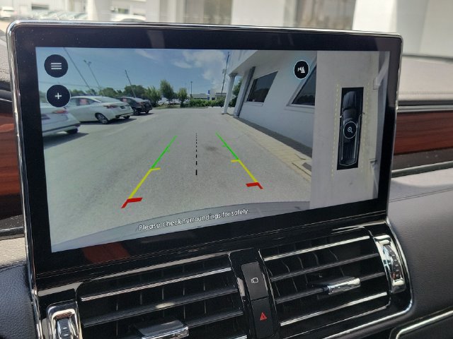 Used 2024 Lincoln Navigator L Reserve AWD/4WD image 17