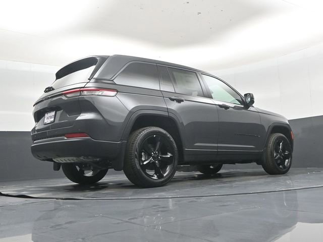 New 2026 Jeep Grand Cherokee Limited w/ Limited Altitude Package image 40