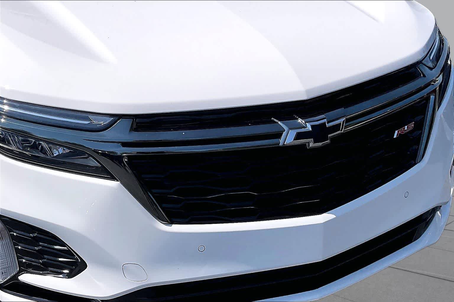 Used 2023 Chevrolet Equinox RS FWD image 29