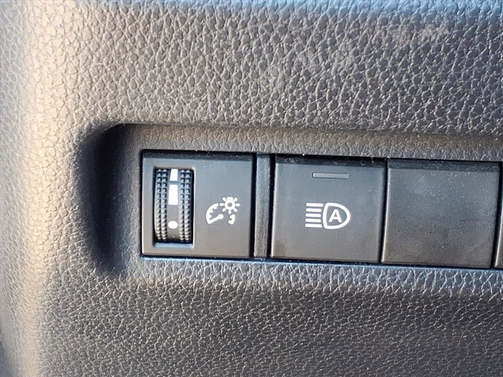 Used 2019 Toyota RAV4 XLE image 21