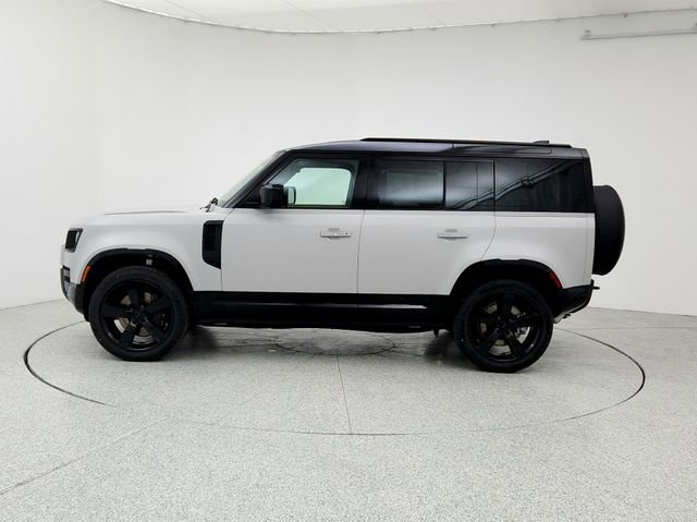 New 2026 Land Rover Defender 110 X-Dynamic SE image 8