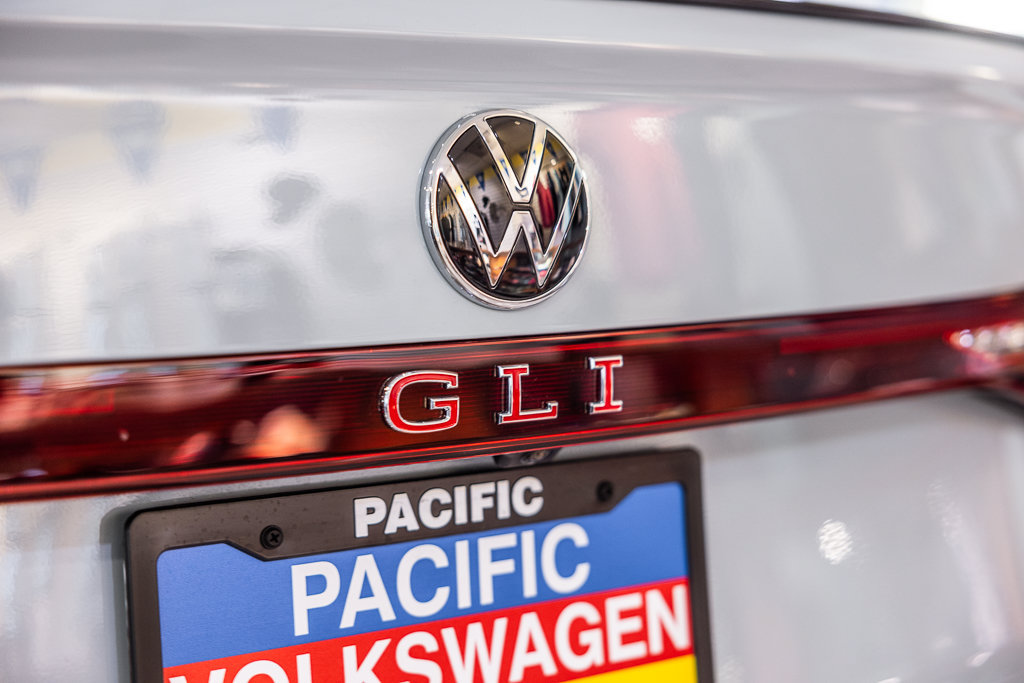 New 2026 Volkswagen Jetta GLI Autobahn FWD image 4