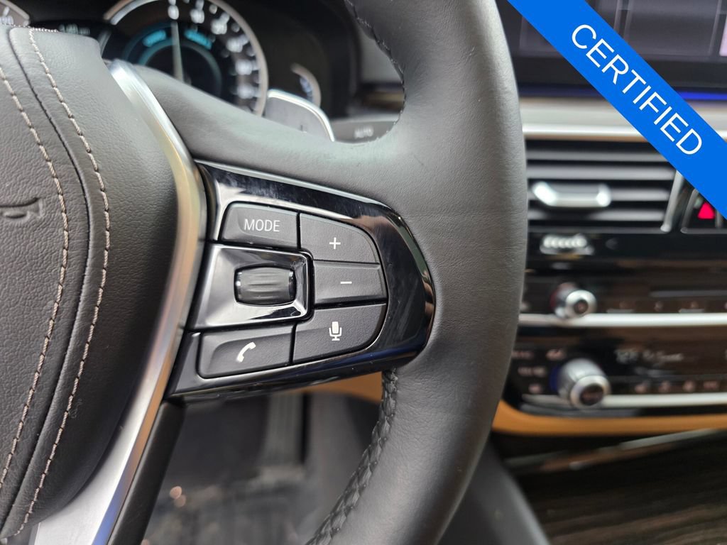 Used 2019 BMW 530e RWD image 20