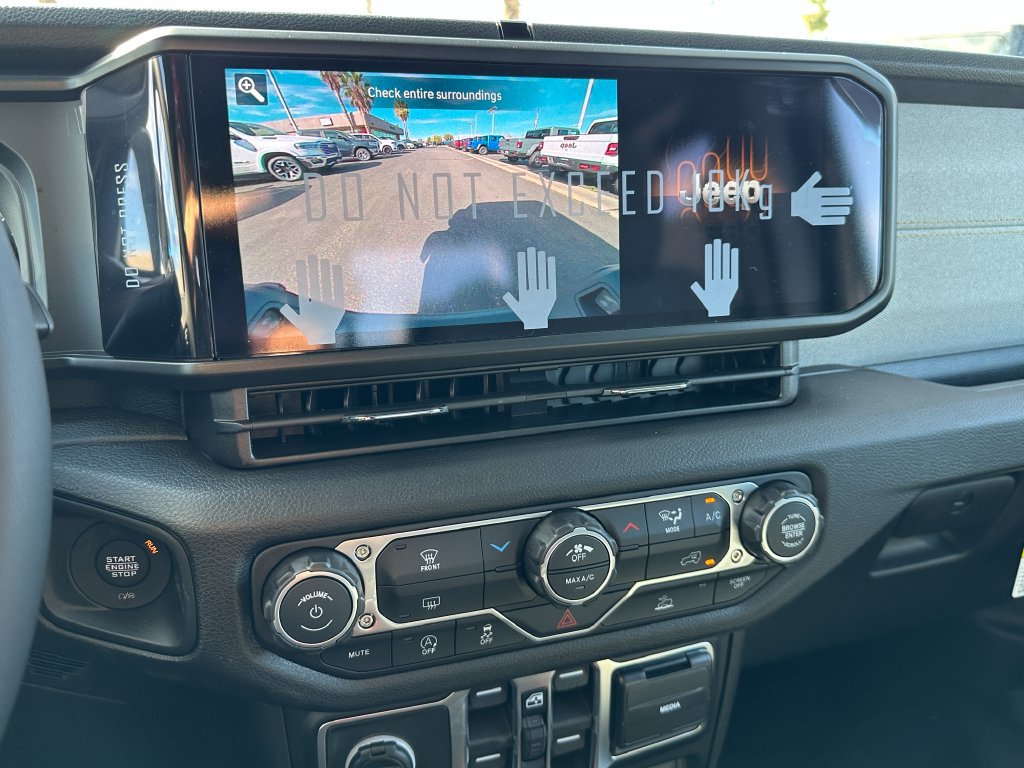 New 2026 Jeep Gladiator Sport AWD/4WD image 24