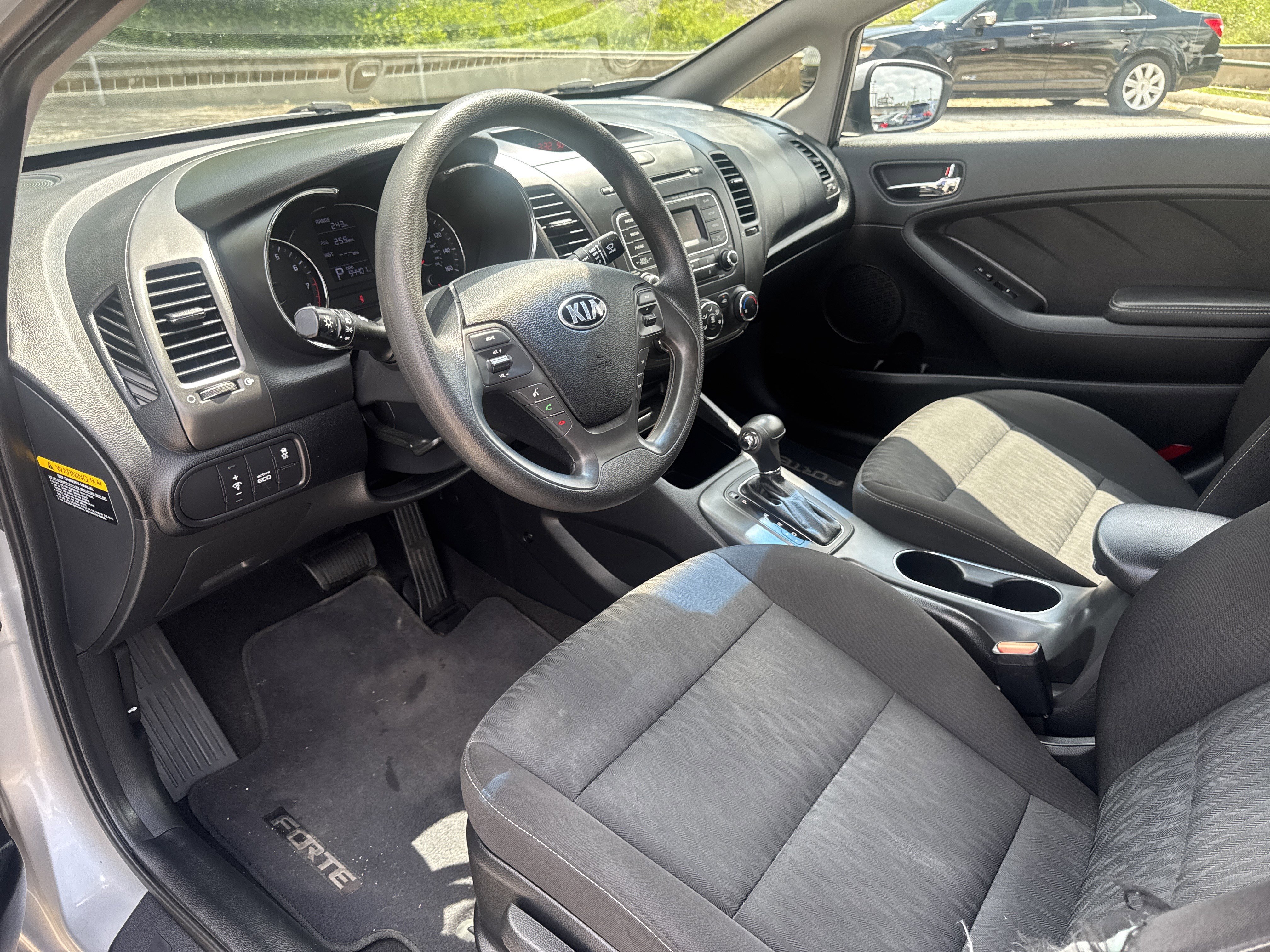 Used 2016 Kia Forte LX FWD image 21