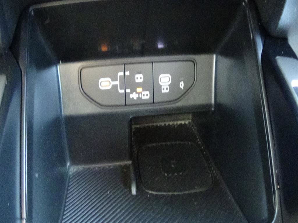 Used 2024 Kia Sorento S FWD image 26