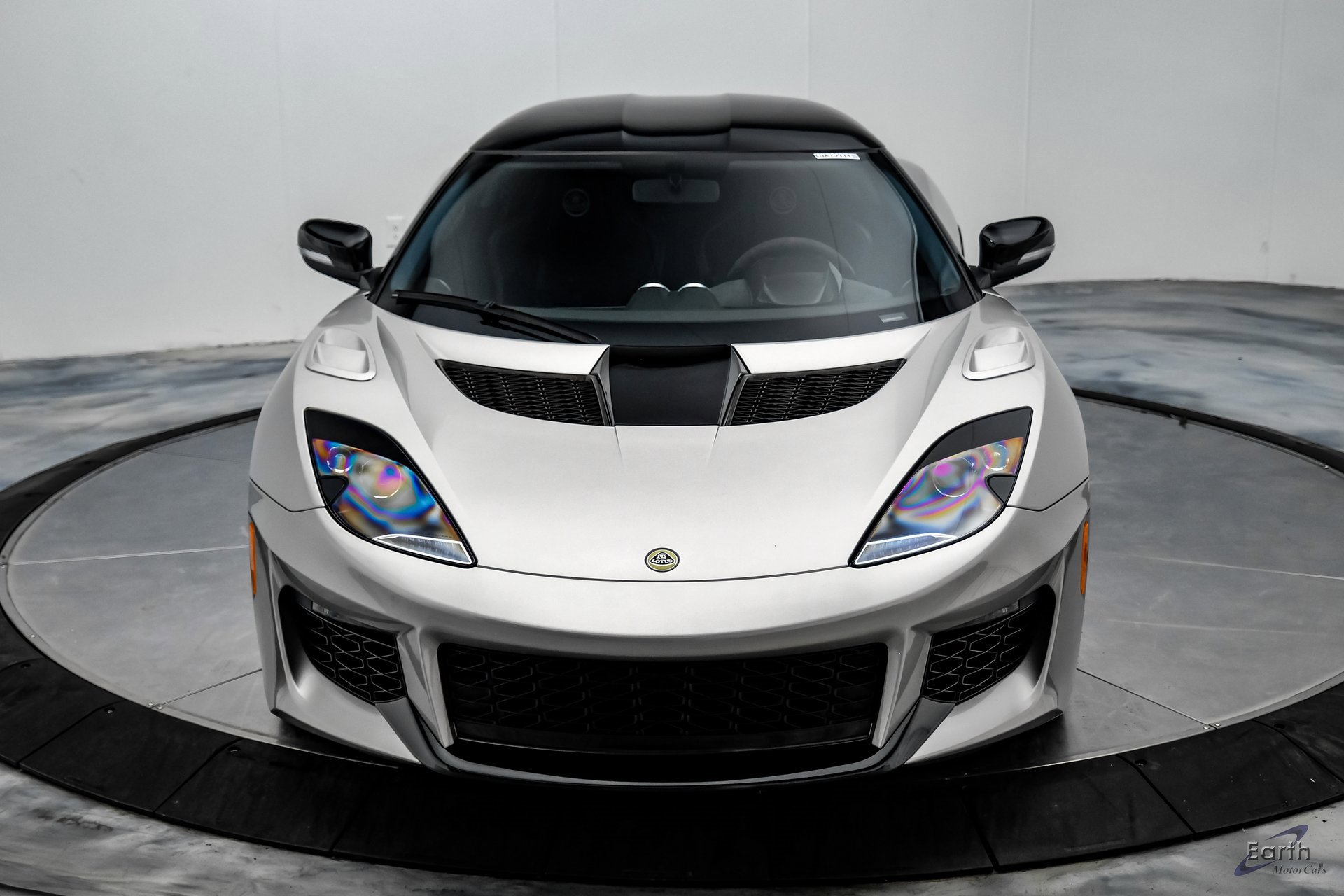 Used 2021 Lotus Evora image 25