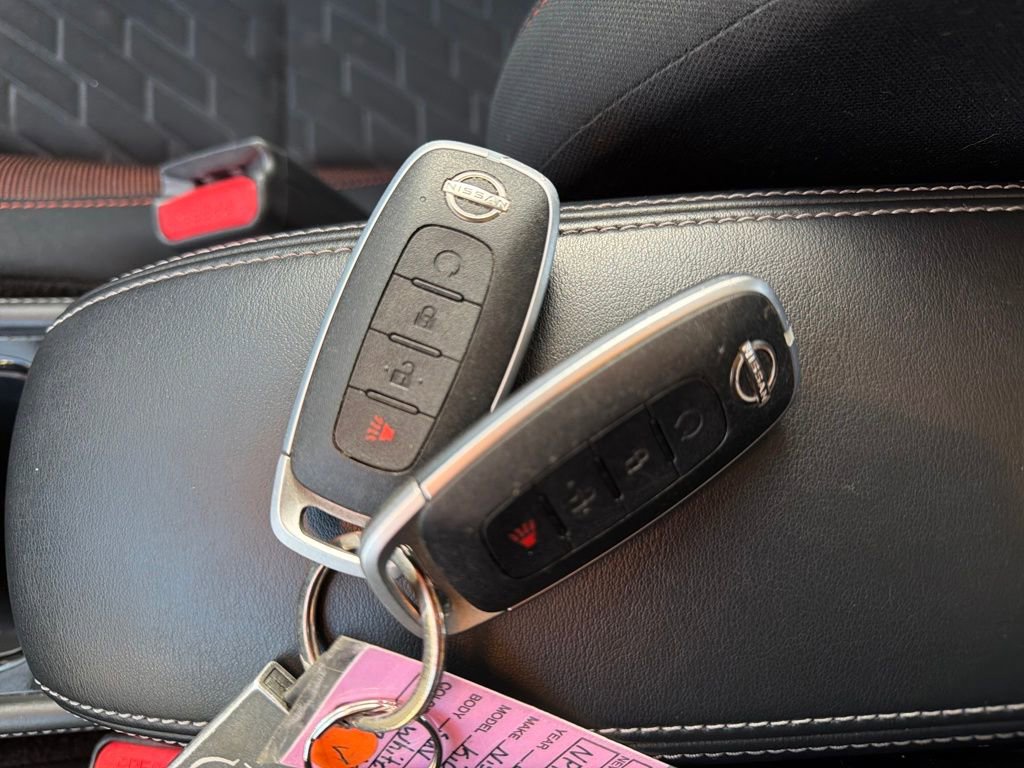 Used 2023 Nissan Kicks SR image 28