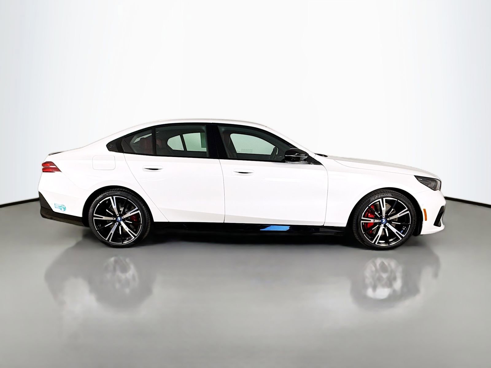 Certified 2025 BMW i5 M60 image 8
