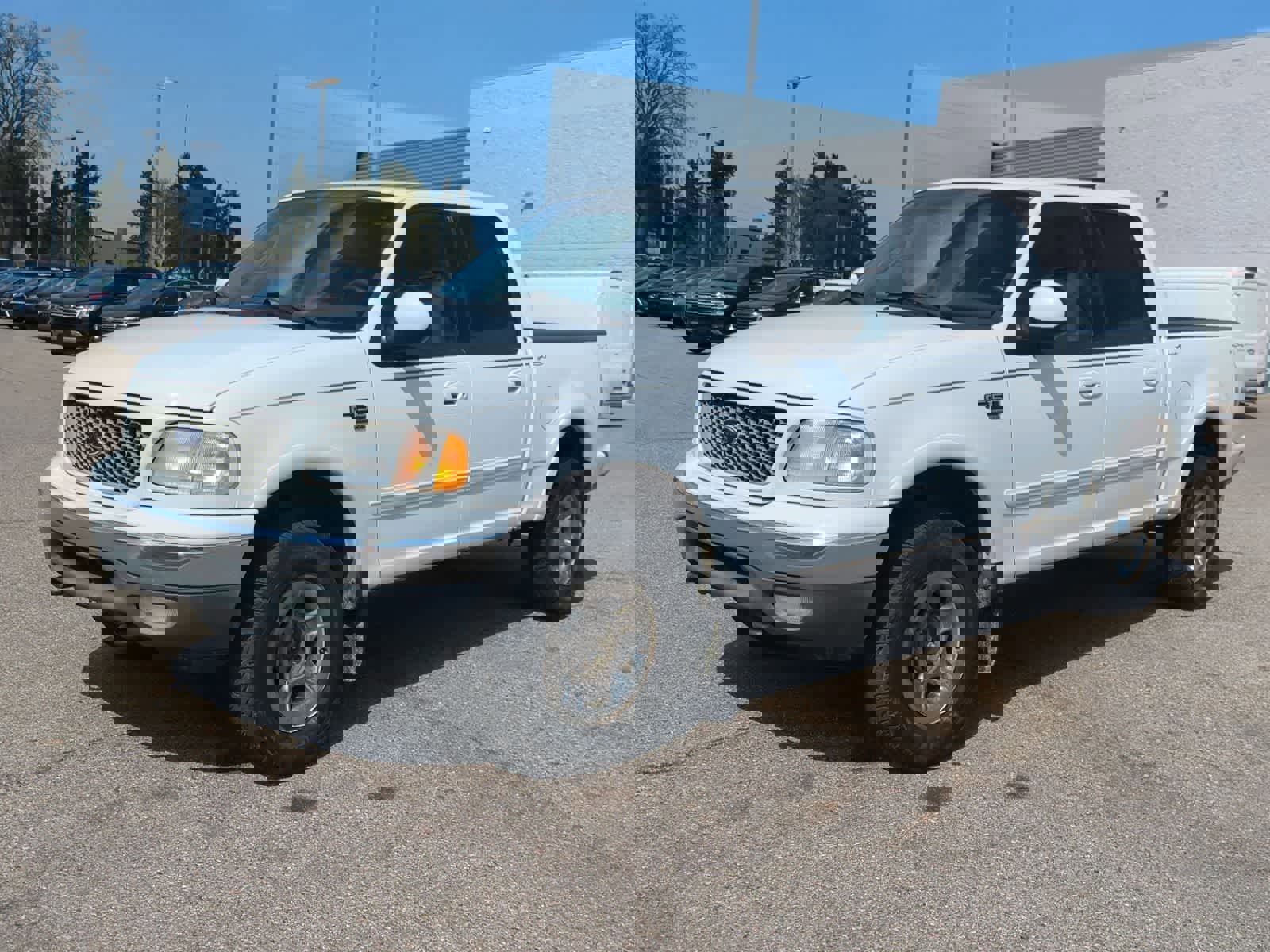 Used 2001 Ford F150 Lariat AWD/4WD image 4