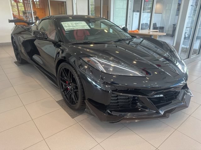 Used 2026 Chevrolet Corvette Z06 RWD image 3