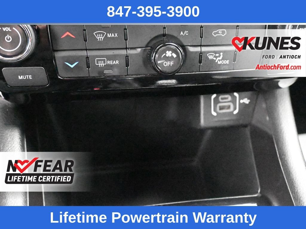Used 2024 Jeep Compass Latitude w/ Altitude Special Edition image 25