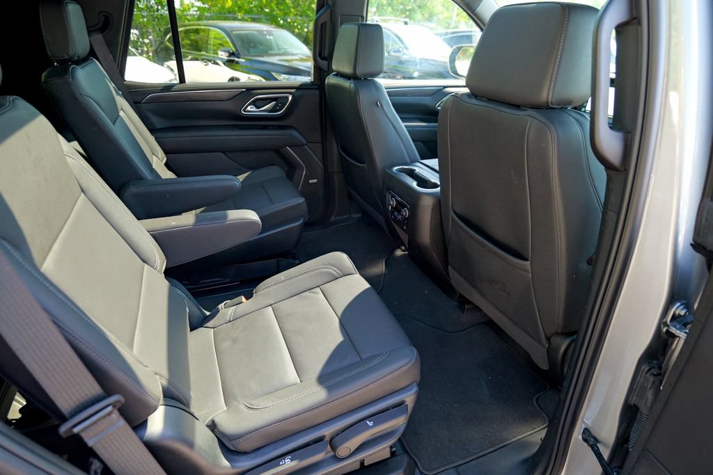Used 2023 Chevrolet Tahoe LT w/ Luxury Package AWD/4WD image 31
