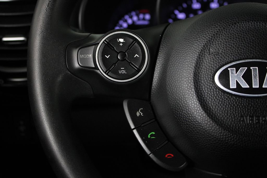 Used 2014 Kia Soul + image 21