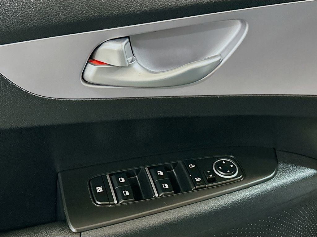 Used 2024 Kia Forte LXS w/ LXS Technology Package image 14