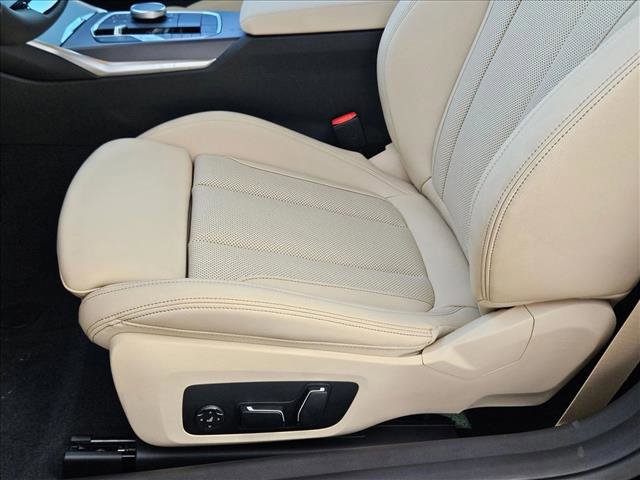 Used 2026 BMW 230i Coupe w/ Convenience Package image 4