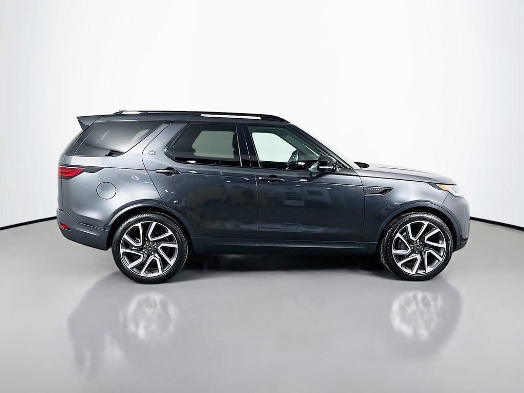 Certified 2025 Land Rover Discovery S AWD/4WD image 4